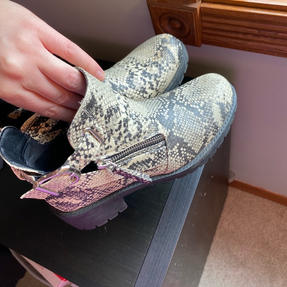 Qupid Snake Booties With Zipper On Side - image 6